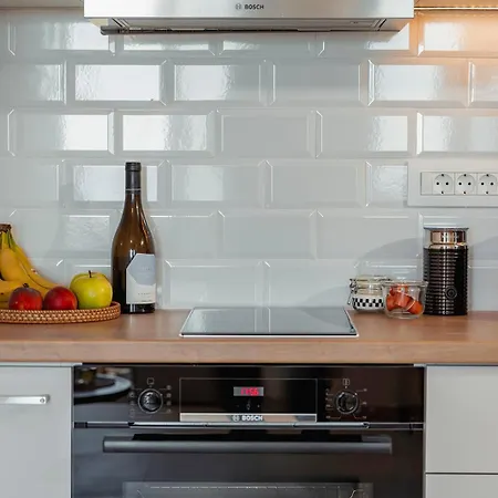 Platies Luxury Santorini Apartment