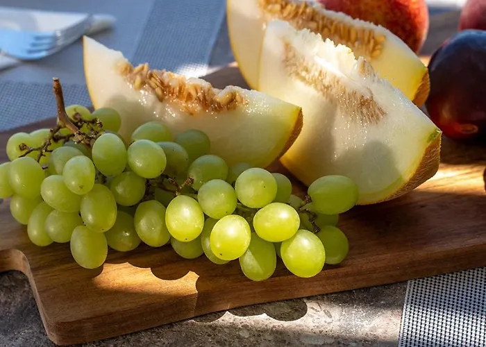 Platies Luxury Santorini Apartment Éxo Goniá