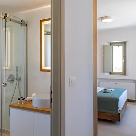 Platies Luxury Santorini *