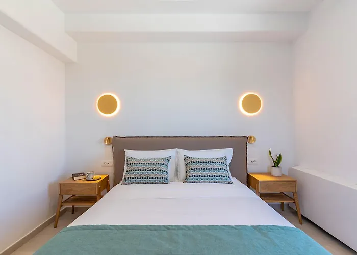 Апартаменты Platies Luxury Santorini *