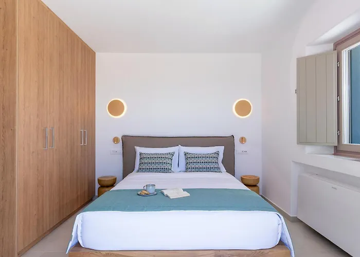 Platies Luxury Santorini Апартаменты Exo Gonia