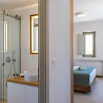 Platies Luxury Santorini *