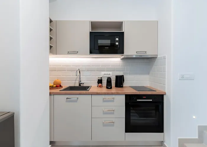 Platies Luxury Santorini Éxo Goniá